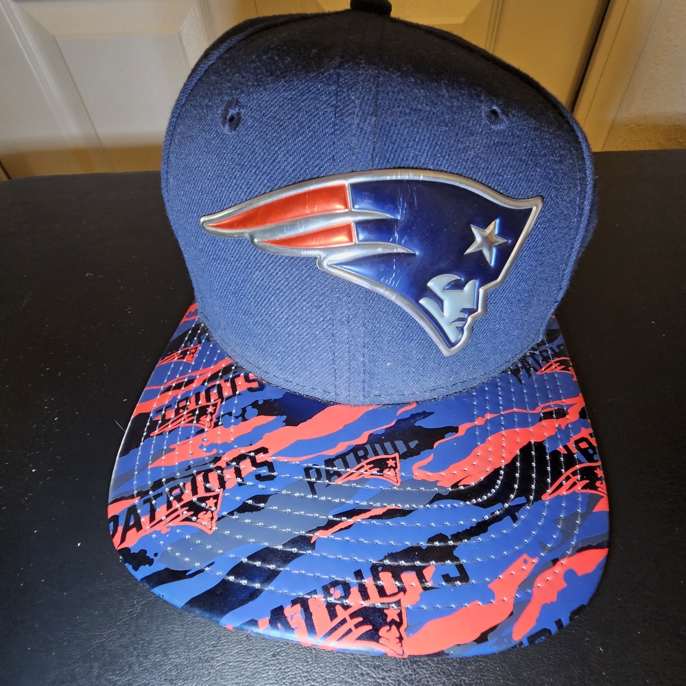 New Era Navy Cap with Scarlet Details